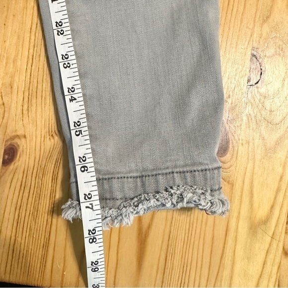 Frame Le Skinny de Jeanne Gray Distressed Hem Maralago Wash Mid Rise Size 27 - Picture 12 of 13